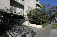 Building Photo - Berendo Apartments in Los Angeles, California