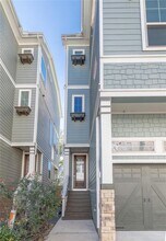 1213 Hobbs Reach Ln in Houston, TX - Foto de edificio - Building Photo