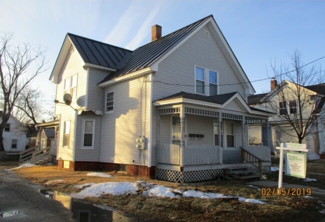 36 Green St., Unit Apt 2