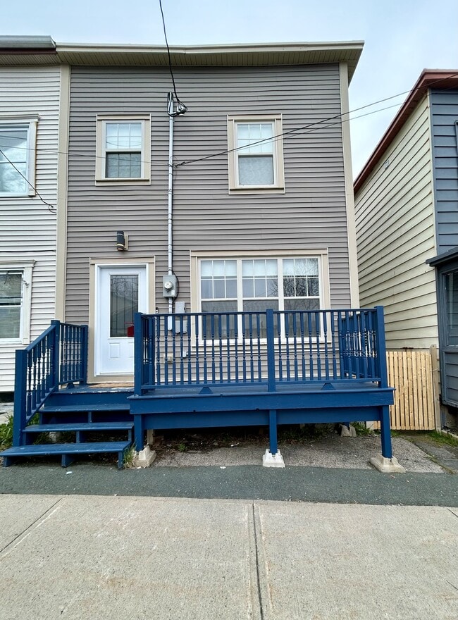 property at 22 Prince of Wales St