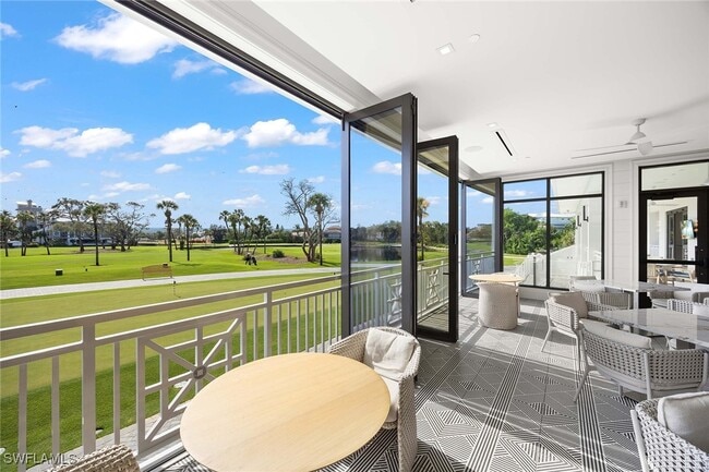 property at 828 Hideaway Cir E