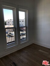 767 N Ridgewood Pl in Los Angeles, CA - Building Photo - Building Photo