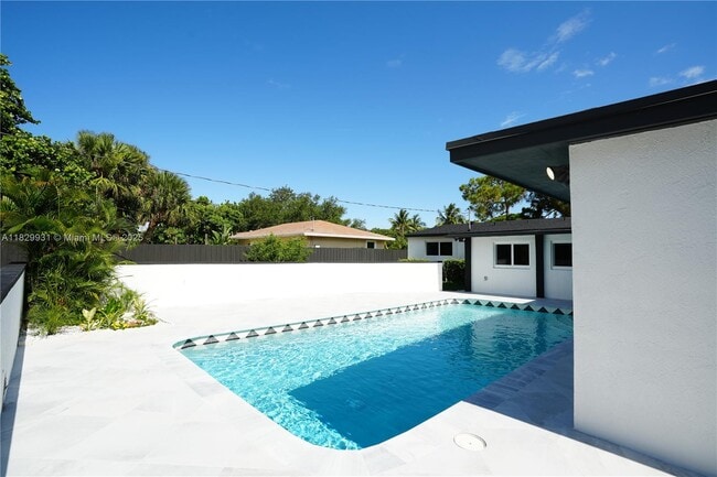 property at 2573 Conroy Dr