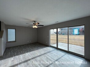 3 Bed 2.5 Bath Townhome in Sioux Falls, SD - Building Photo - Building Photo
