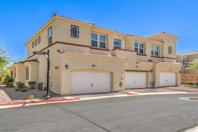 1028 Via Corto St in Henderson, NV - Foto de edificio - Building Photo