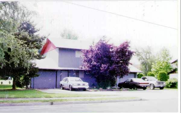 1014-1016 11th St NW in Puyallup, WA - Foto de edificio - Building Photo