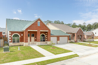 Timber Creek Townhomes in Livingston, LA - Building Photo - Building Photo