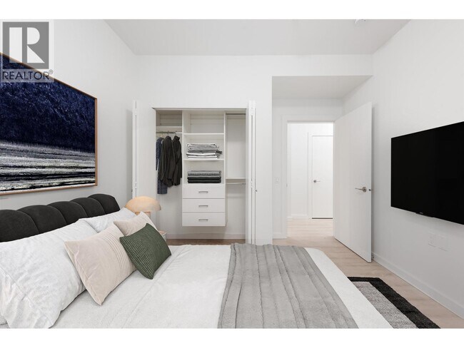 1680 Adanac St in Vancouver, BC - Building Photo - Building Photo