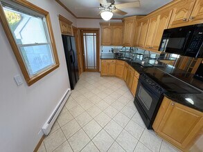 189 Vanderbilt Ave, Unit 1 in Brentwood, NY - Foto de edificio - Building Photo