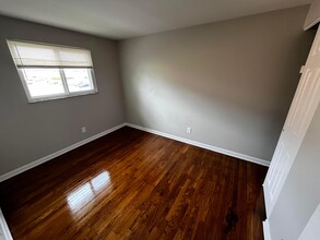 4689 Hilton Ave in Columbus, OH - Building Photo - Building Photo