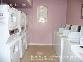 30 Wolf Rd in Lebanon, NH - Building Photo - Building Photo