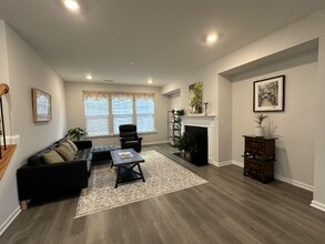 2430 Field Poppy Dr in Apex, NC - Building Photo - Building Photo