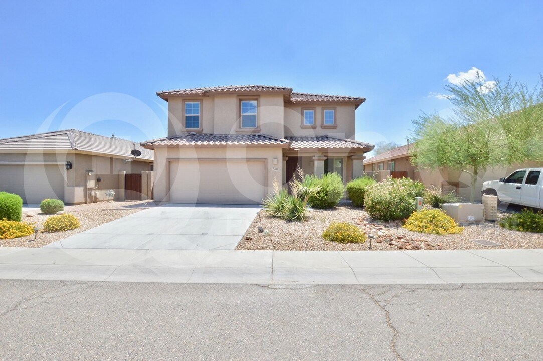 5431 W Fetlock Trail in Phoenix, AZ - Building Photo