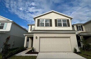 11931 Thorncrest Dr in Spring Hill, FL - Building Photo