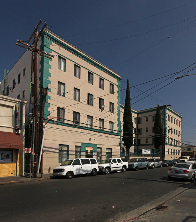 501 S Burlington Ave in Los Angeles, CA - Foto de edificio