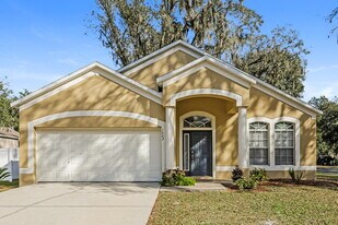 1602 Cason Wood Ct in Plant City, FL - Building Photo