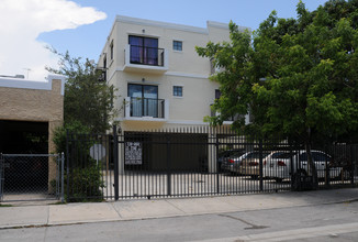 763 SW 5th St in Miami, FL - Building Photo - Building Photo