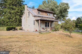 235 Hetrick Rd in Bernville, PA - Building Photo - Building Photo