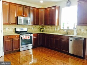 42258 Castle Ridge Square in Ashburn, VA - Building Photo - Building Photo