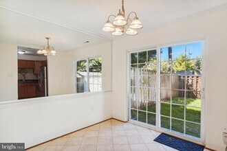 11444 Herefordshire Way in Germantown, MD - Building Photo - Building Photo