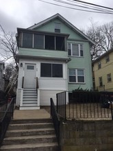 23-25 Rockledge St-Unit -1 in Boston, MA - Foto de edificio - Building Photo