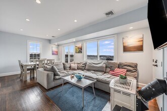 17 Silva Ct, Unit 3 in Gloucester, MA - Building Photo - Building Photo