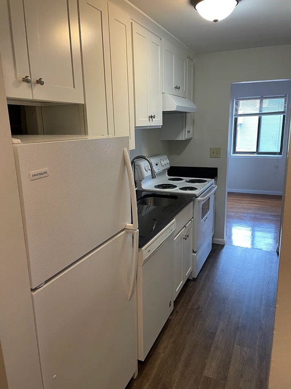 1 Station St, Unit 2-1 in Hingham, MA - Building Photo - Building Photo