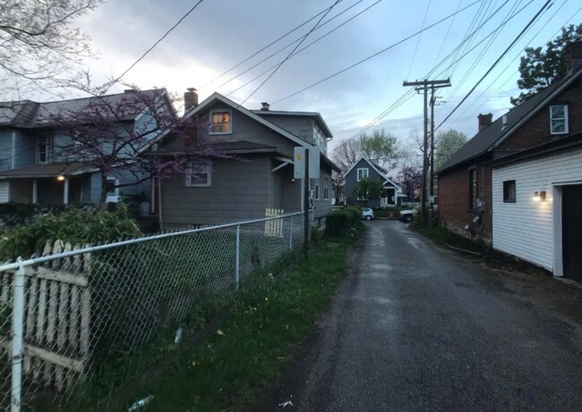 93 E Moler St in Columbus, OH - Building Photo - Building Photo