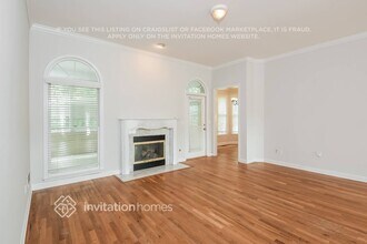 2196 Woodbriar Dr in Buford, GA - Foto de edificio - Building Photo