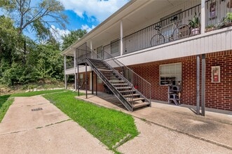 600 Palm St in Huntsville, TX - Building Photo - Building Photo
