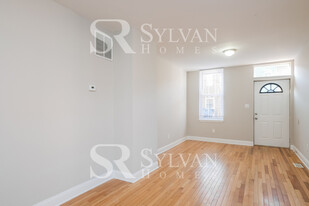 116 E Randall St in Baltimore, MD - Building Photo - Building Photo