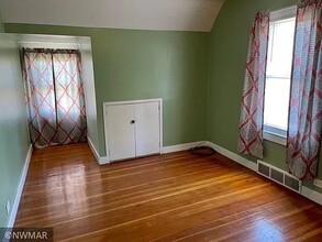 502 W 6th St in Crookston, MN - Building Photo - Building Photo
