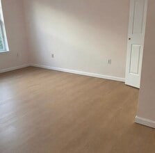 5924 Founders Hill Dr in Alexandria, VA - Building Photo - Building Photo