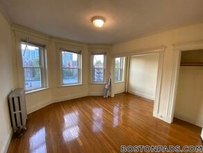 111 Park Dr in Boston, MA - Building Photo - Building Photo