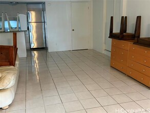 2033 Oahu Ave in Honolulu, HI - Building Photo - Building Photo