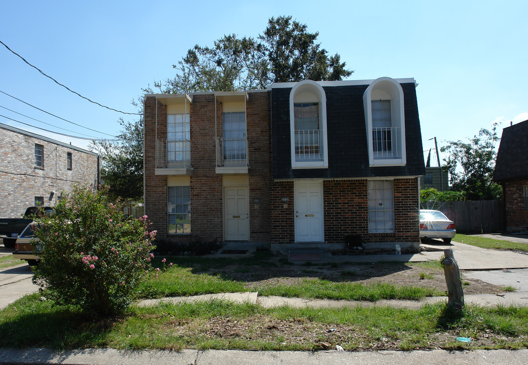 3730 Saratoga Dr in Metairie, LA - Building Photo