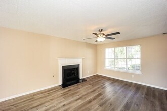 255 Summer Hill Cir in Stockbridge, GA - Building Photo - Building Photo