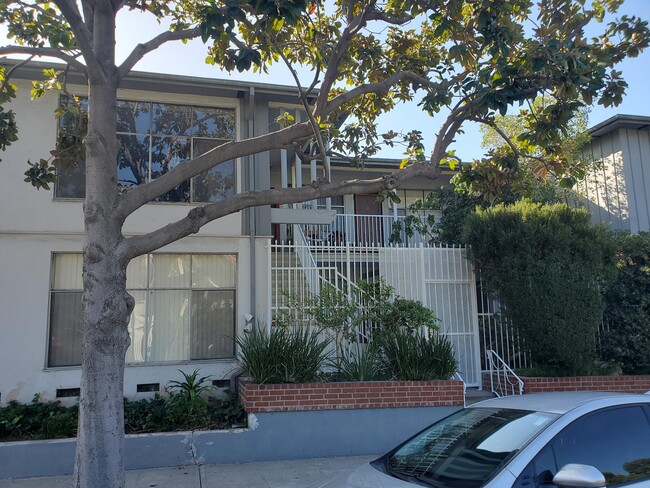 6108 Carmen Pl