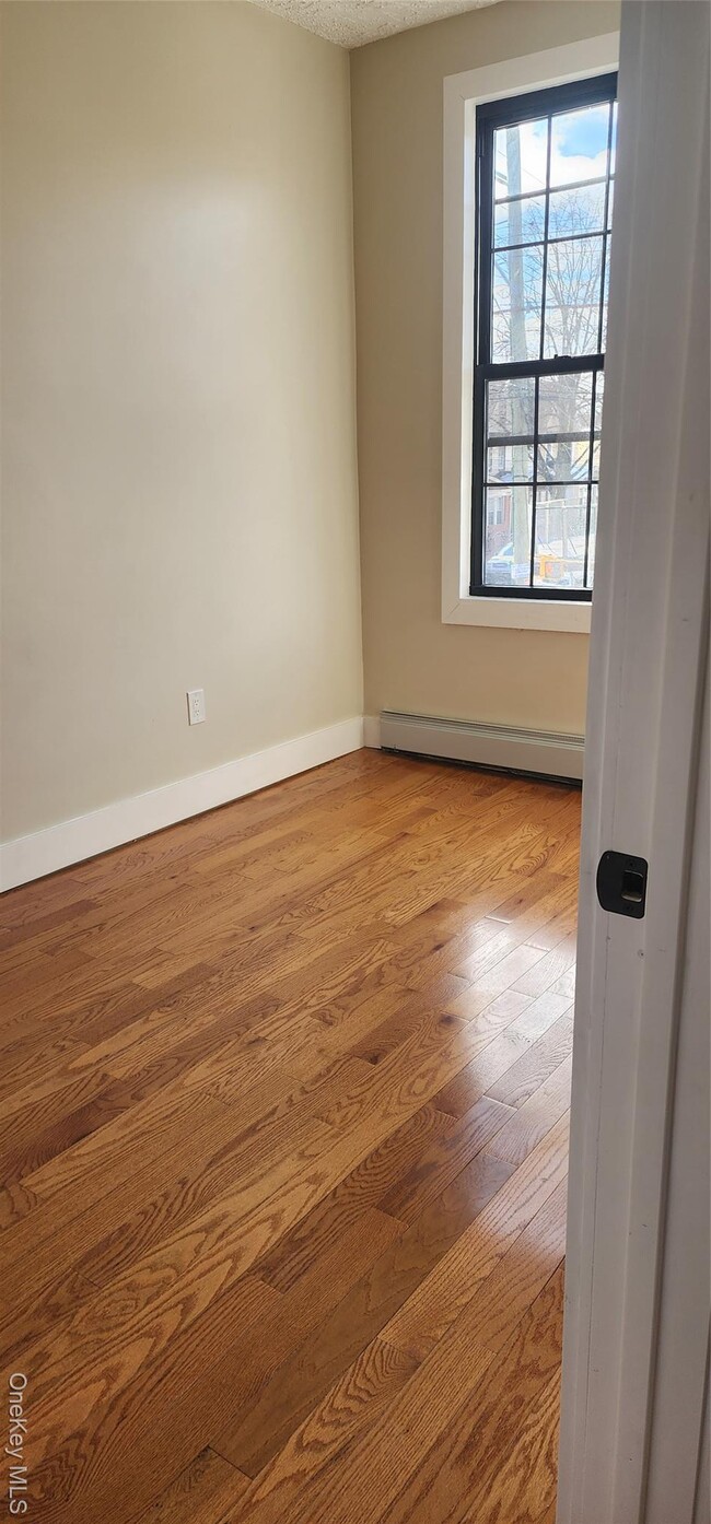 106-47 Sutphin Blvd in Queens, NY - Building Photo - Building Photo