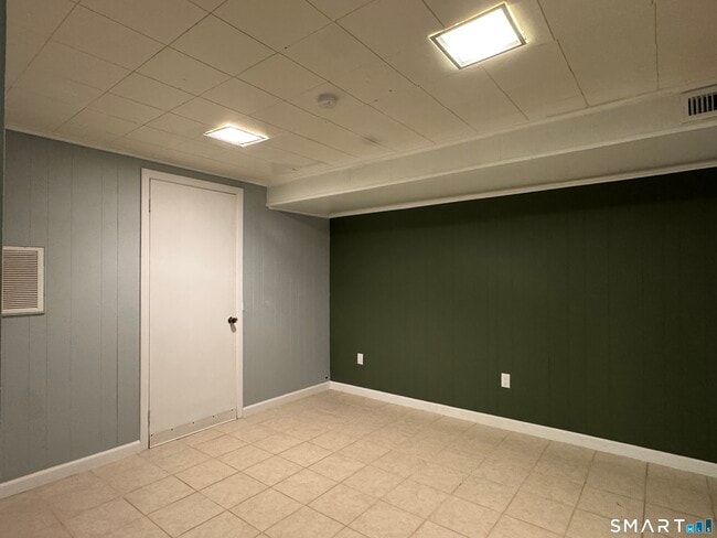 118 Pullen Ave in Watertown, CT - Building Photo - Building Photo