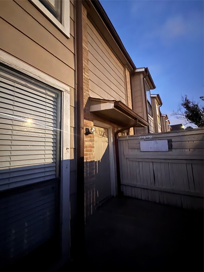 property at 2110 Wilcrest Dr