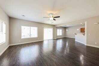 17565 W Lundberg St in Surprise, AZ - Building Photo - Building Photo
