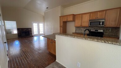 3357 E Ave K4 in Lancaster, CA - Building Photo - Building Photo