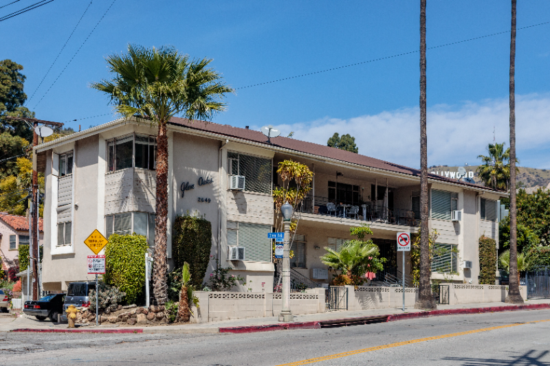 2649 Beachwood Dr-Unit -102 in Los Angeles, CA - Building Photo