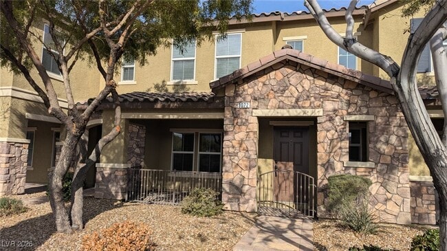 property at 3072 Bicentennial Pkwy