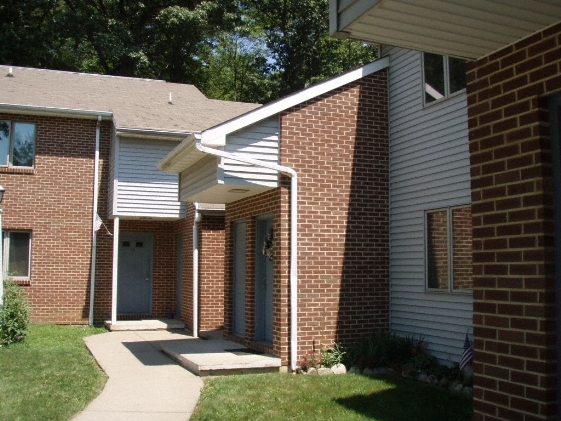 JLD - Edgewood Apartments in Wind Gap, PA - Foto de edificio