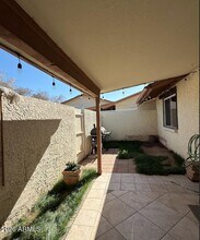 13321 N 26th Ave in Phoenix, AZ - Foto de edificio - Building Photo