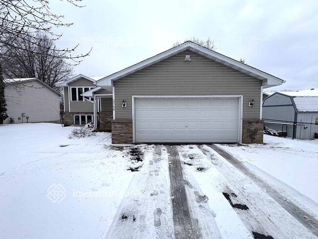 property at 3746 Hamlet Ave N