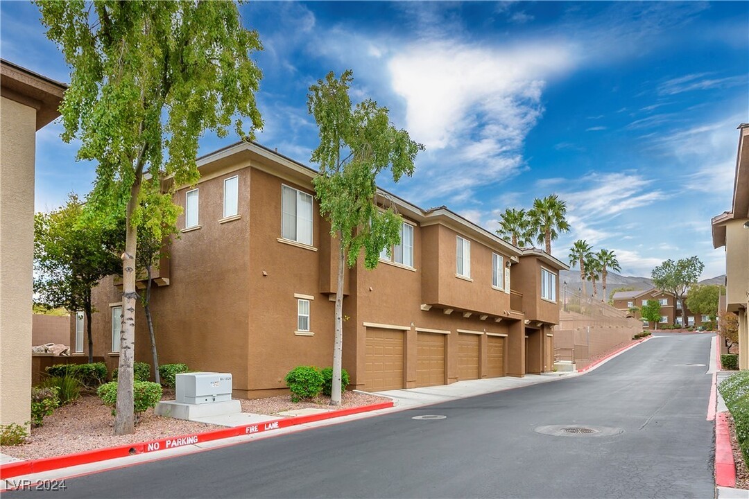 10241 Delray Beach Ave in Las Vegas, NV - Building Photo