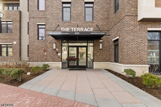 450 Springfield Ave in Berkeley Heights, NJ - Building Photo - Building Photo